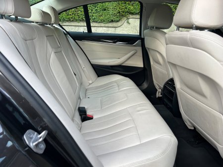 2017 BMW 5-Series - photo 20