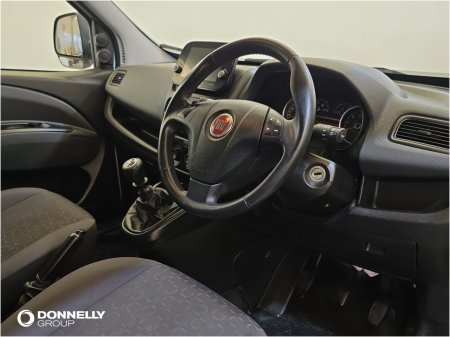 2021 Fiat Doblo - photo 4