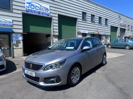 2020 Peugeot 308 - photo 2