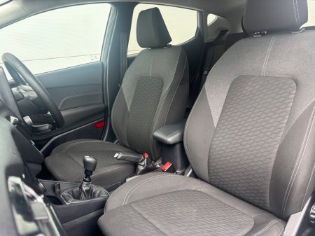 2022 Ford Fiesta - photo 14