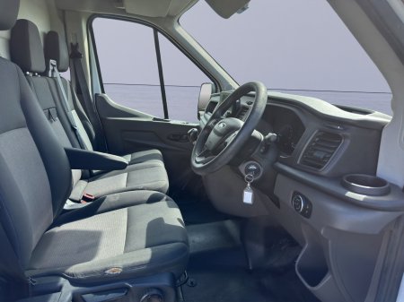 2019 Ford Transit - photo 14