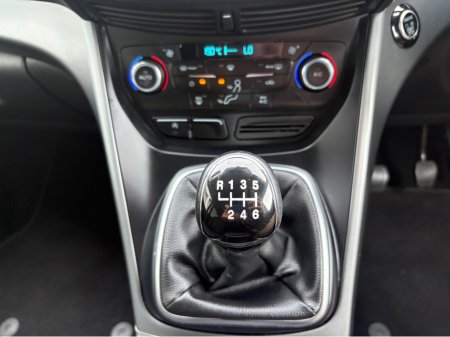 2018 Ford Kuga - photo 17