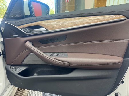 2021 BMW 5-Series - photo 20