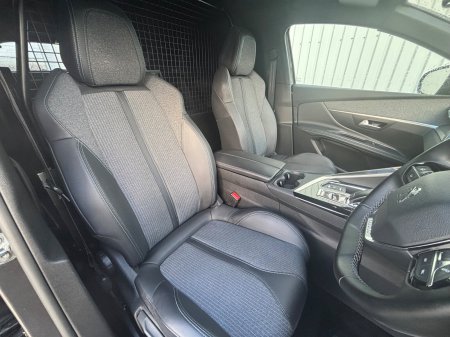 2023 Peugeot 3008 - photo 10