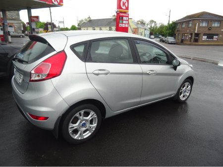 2015 Ford Fiesta - photo 10