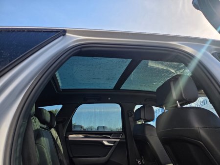 2020 Volkswagen Touareg - photo 6