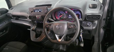 2022 Vauxhall Combo - photo 14