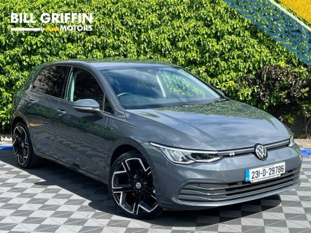 2023 Volkswagen Golf R-LINE PACK 1.0 TSI HYBRID // APPLE CARPLAY/ANDROID AUTO // PARKING SENSORS // DIGITAL CLUSTER