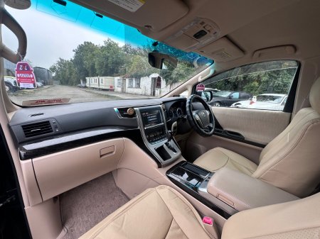 2014 Toyota Alphard - photo 13