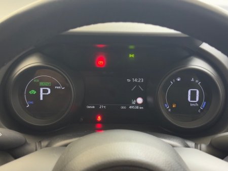 2023 Toyota Yaris - photo 16