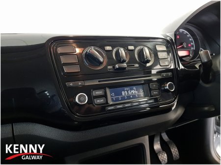 2015 Volkswagen up! - photo 28