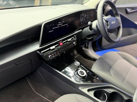 2025 Kia Niro - photo 12