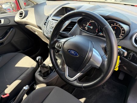 2017 Ford Fiesta - photo 8