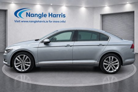 2018 Volkswagen Passat - photo 2
