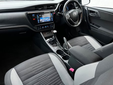 2016 Toyota Auris - photo 5