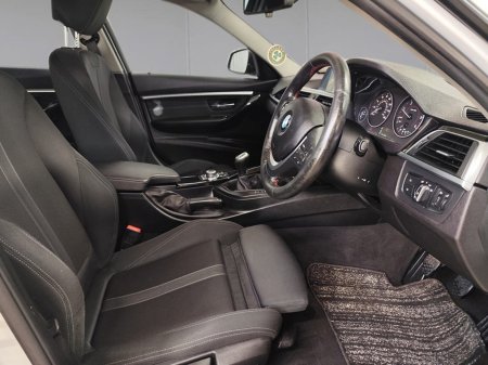 2017 BMW 3-Series - photo 15