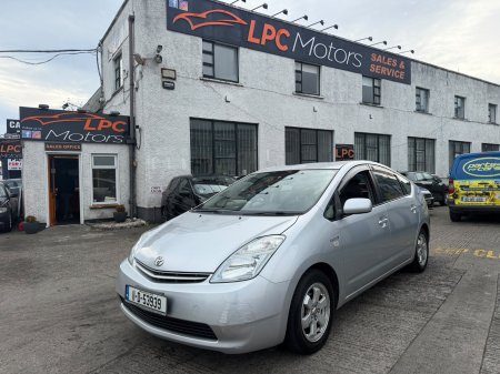 2011 Toyota Prius - photo 2