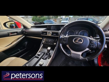 2017 Lexus IS - photo 15