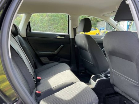 2021 Volkswagen Polo - photo 8