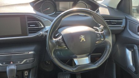 2017 Peugeot 308 - photo 17