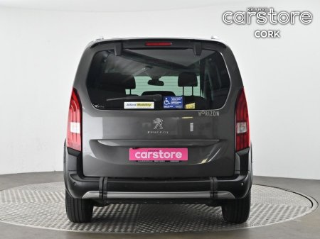 2021 Peugeot Rifter - photo 4