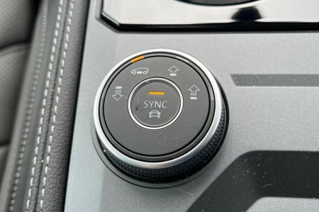 2026 Volkswagen Touareg - photo 33