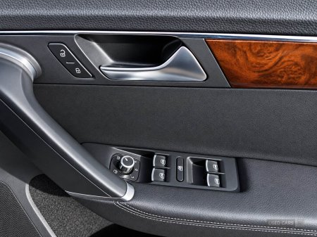 2013 Volkswagen Passat - photo 14