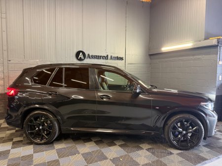 2021 BMW X5 - photo 2