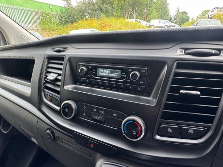 2020 Ford Transit Custom - photo 24