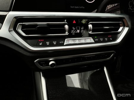 2021 BMW 3-Series - photo 23