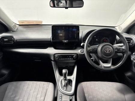 2024 Toyota Yaris - photo 8