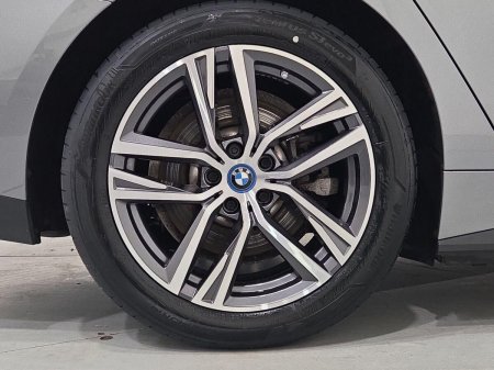2022 BMW i4 - photo 14