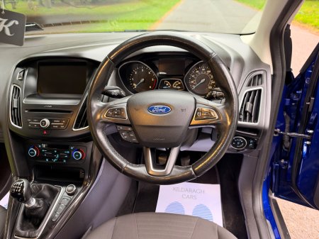 2016 Ford Focus - photo 23