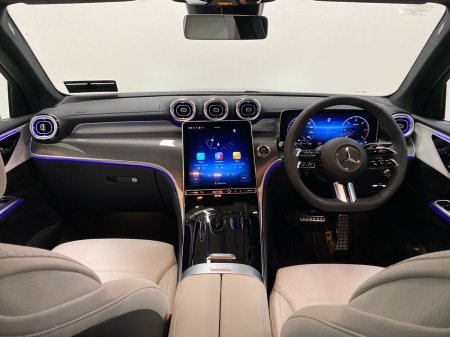 2026 Mercedes-Benz GLC - photo 2