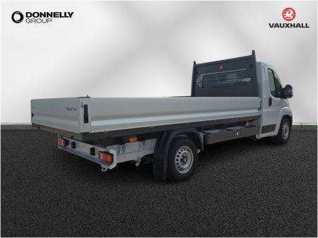 2026 Vauxhall Movano - photo 13