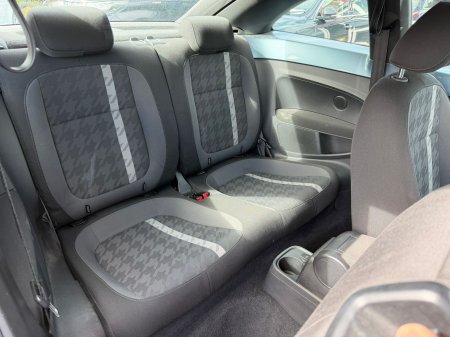 2017 Volkswagen Beetle - photo 15