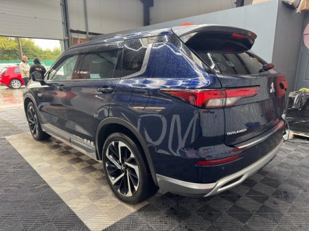 2023 Mitsubishi Outlander - photo 5
