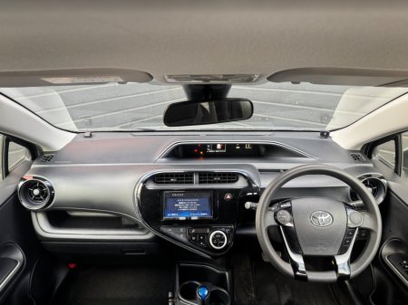 2021 Toyota Aqua - photo 12