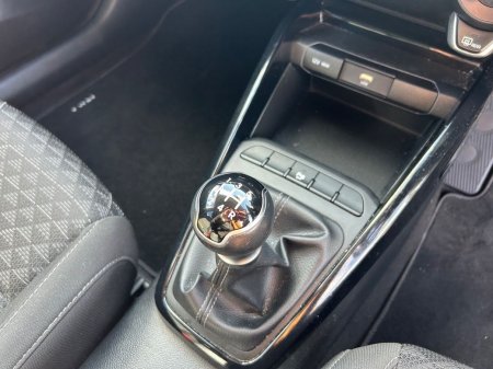 2023 Kia Rio - photo 17