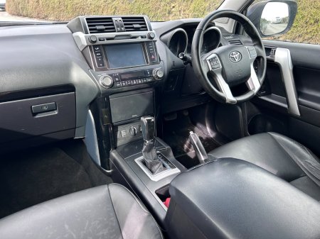 2016 Toyota Land Cruiser - photo 11