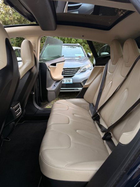 2015 Tesla Model S - photo 37