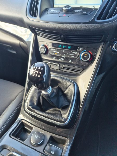2017 Ford Kuga - photo 18