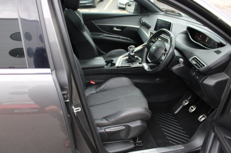 2018 Peugeot 3008 - photo 10