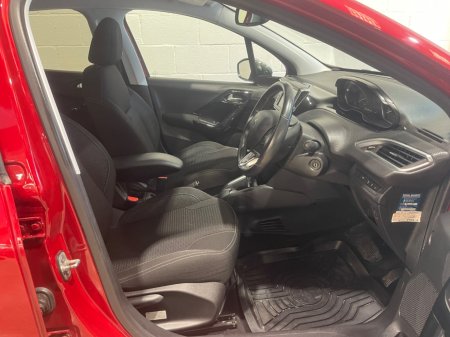 2017 Peugeot 208 - photo 10