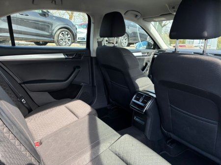 2022 Skoda Superb - photo 6