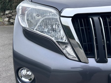2016 Toyota Land Cruiser - photo 15