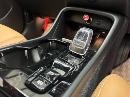 2022 Volvo XC40 - photo 12