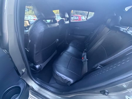 2019 Toyota C-HR - photo 18
