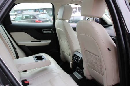 2019 Jaguar F-Pace - photo 7