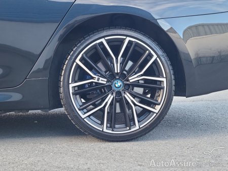 2023 BMW 5-Series - photo 32